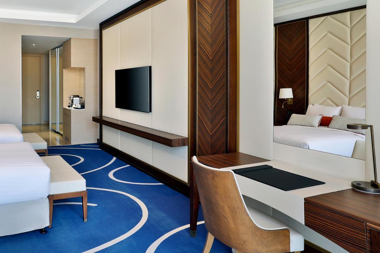 Jeddah Marriott Hotel Madinah Road Buitenkant foto Deluxe Room