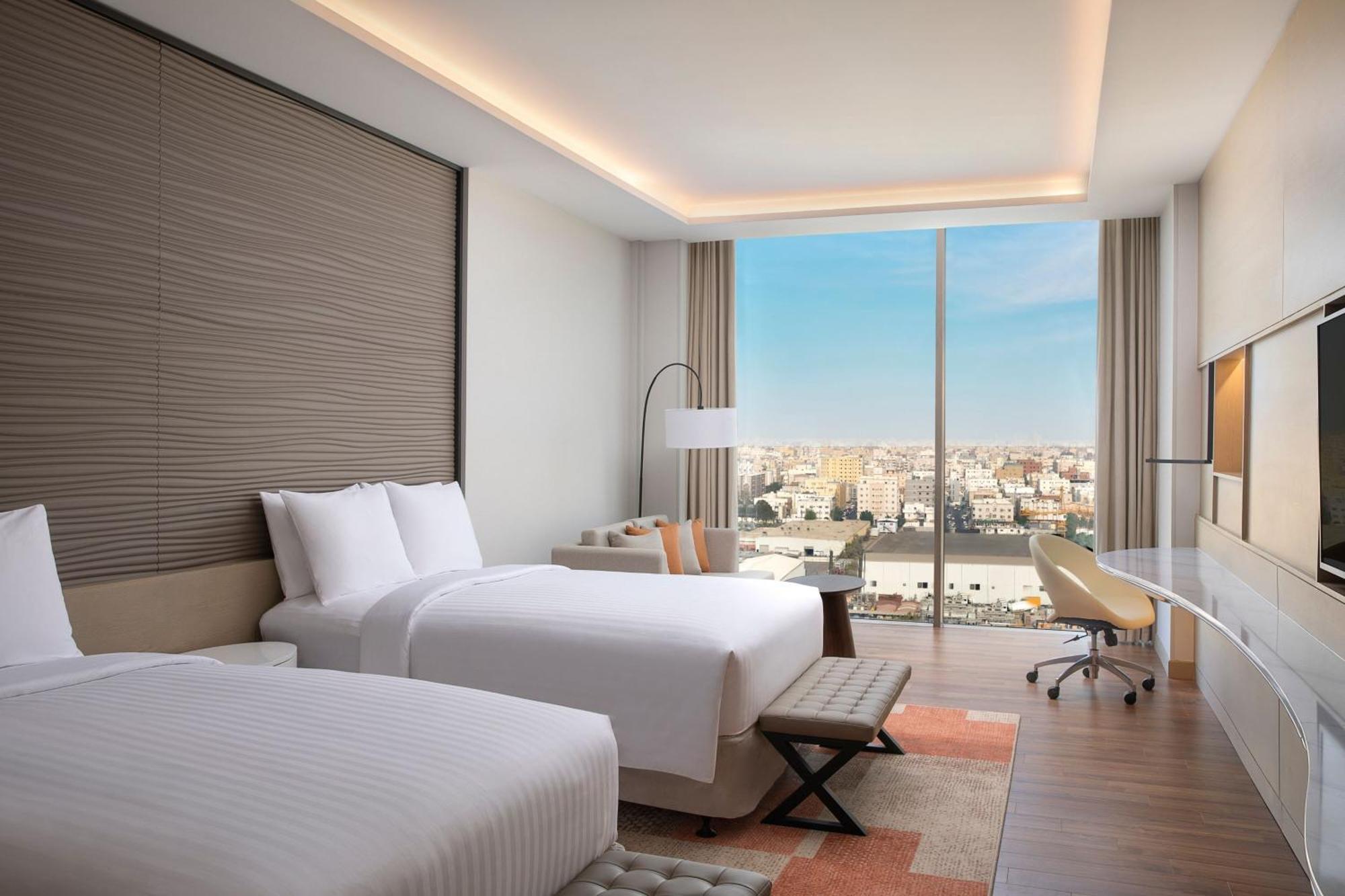 Jeddah Marriott Hotel Madinah Road Buitenkant foto Deluxe Room