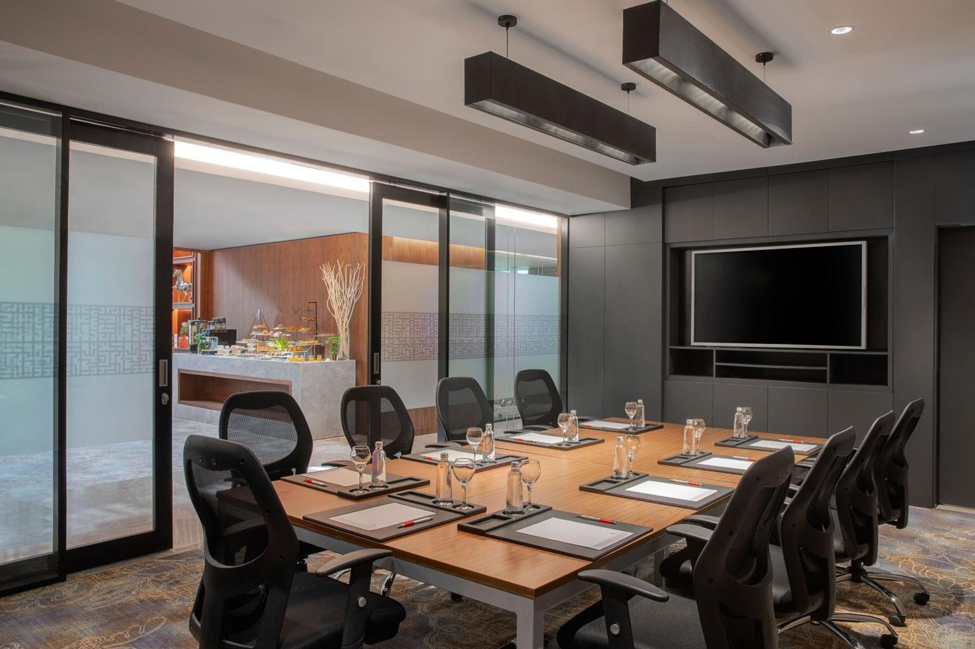 Jeddah Marriott Hotel Madinah Road Buitenkant foto Meeting room