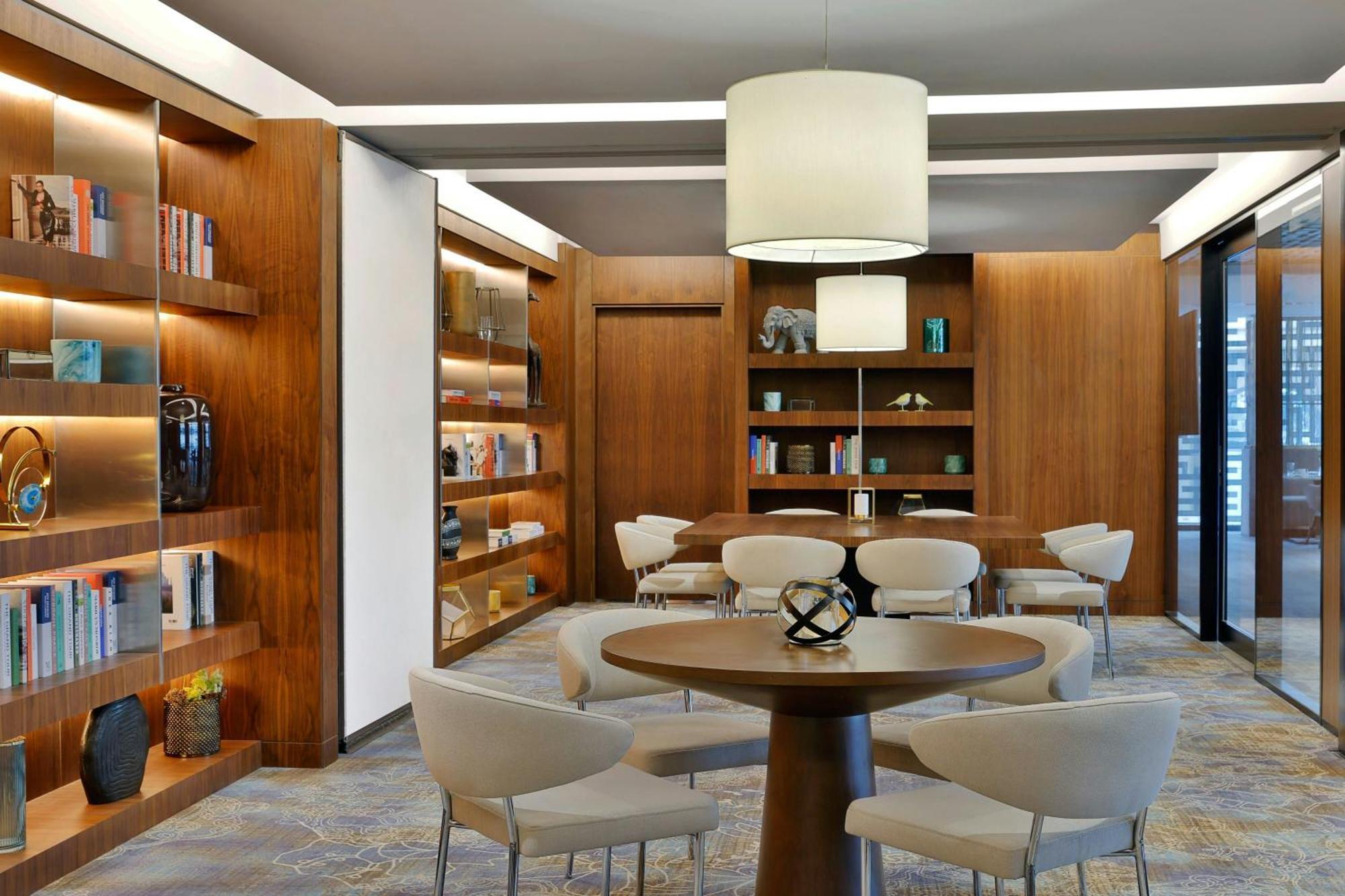 Jeddah Marriott Hotel Madinah Road Buitenkant foto Library